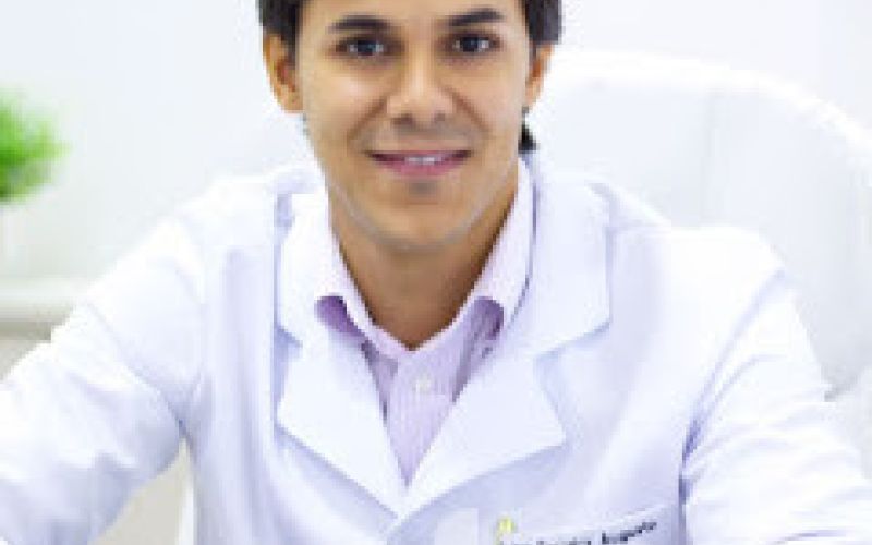 Dr. Izac Augusto Oftalmologista