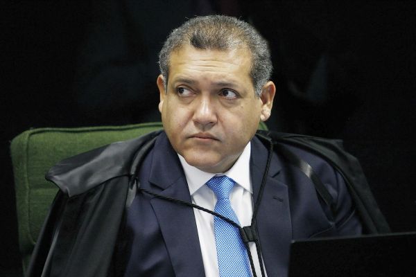 Nunes Marques suspende decisão do TSE que cassou deputado b...