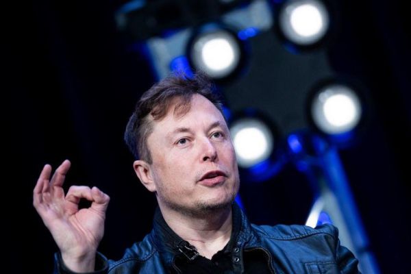 Elon Musk diz que teletrabalho não será tolerado na Tesla ...